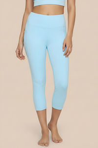 Zelocity Quick Dry Capri - Spun Sugar — thumbnail 2